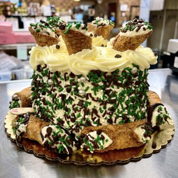 6" Cannoli Cake