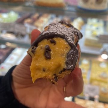 Mini Pumpkin Cannoli 6 pack