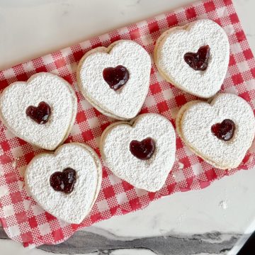 Raspberry Linzer Cookies – 6 pc