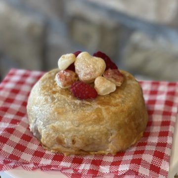Baked Brie w/ Raspberries in Puff Pastry